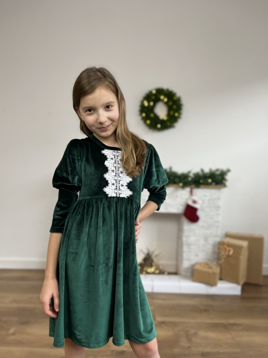 obleka za deklico, Maya, zelena obleka, eleganca, žametna tekstura, detajli, vsakodnevna uporaba